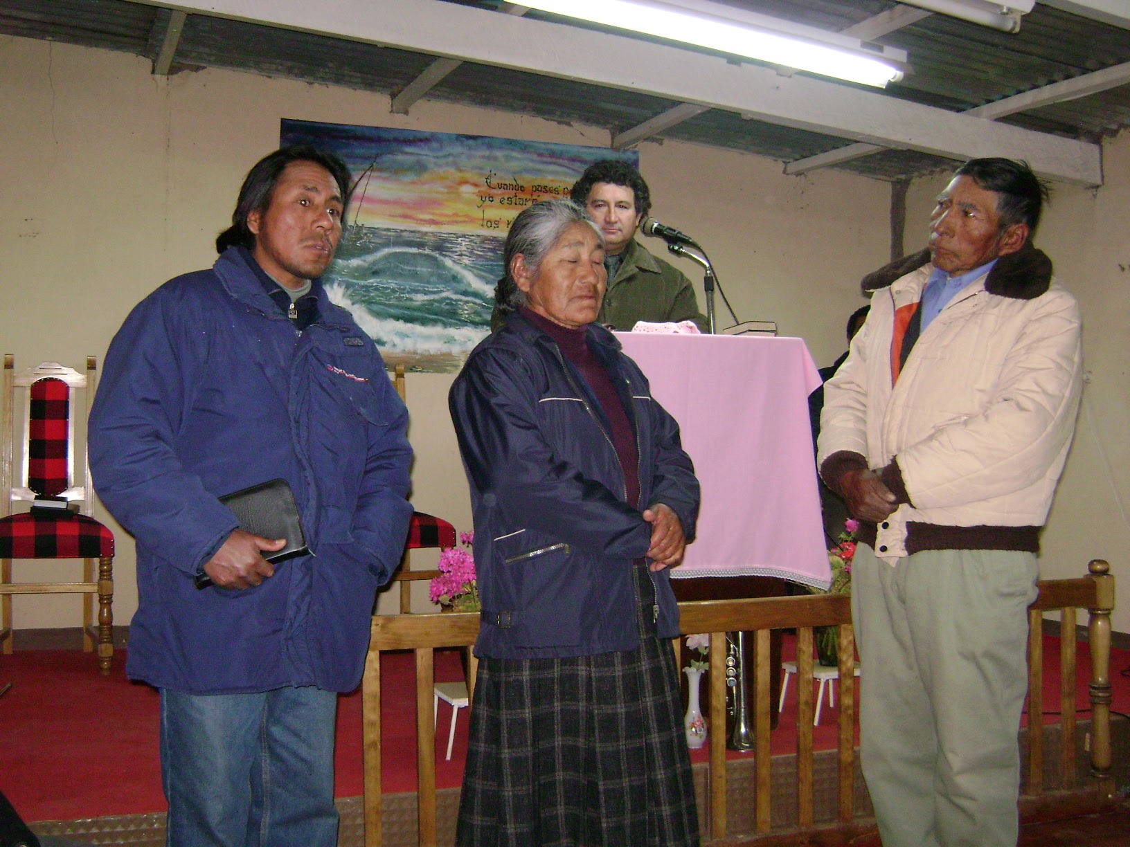Oportunidad de gratitud - Familia Lara en el Templo de Putre