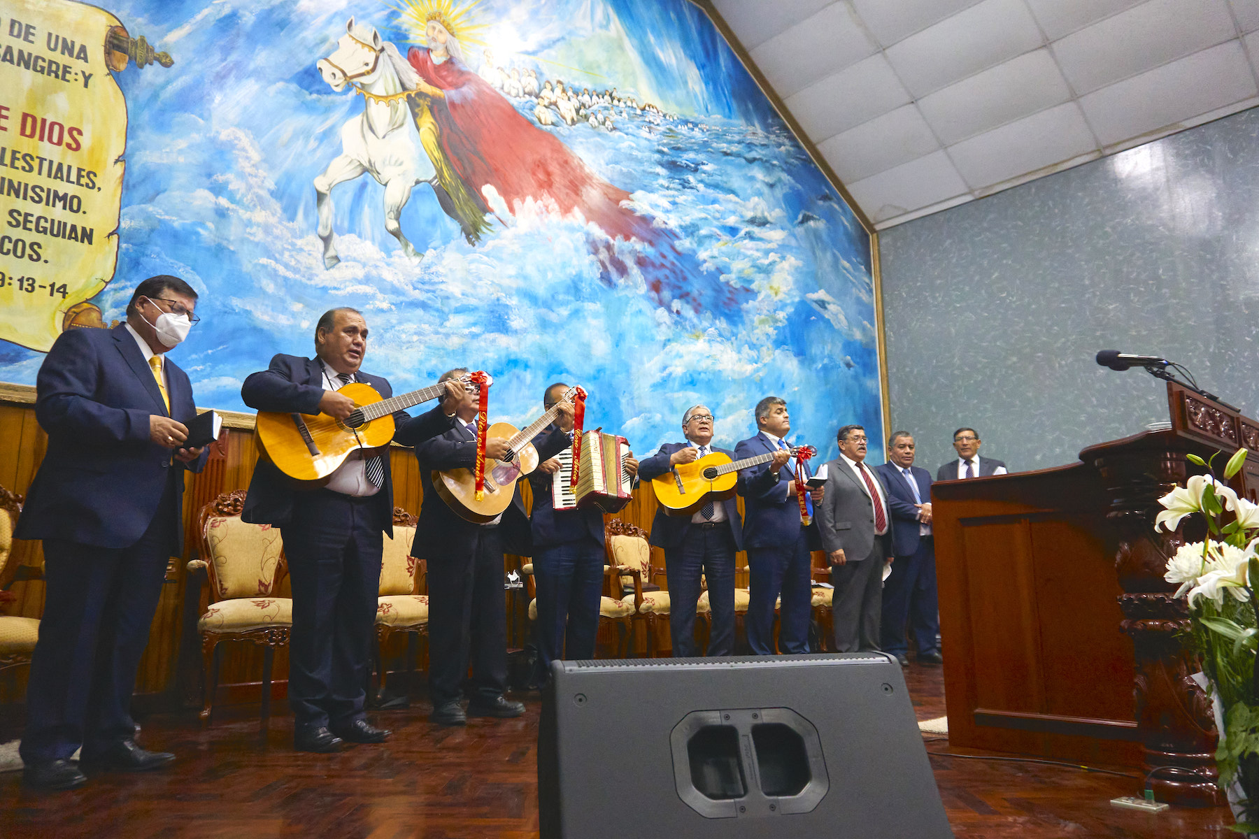 Obispo Edmundo Centeno y el Pastorado del Sector N° 1 y N° 2