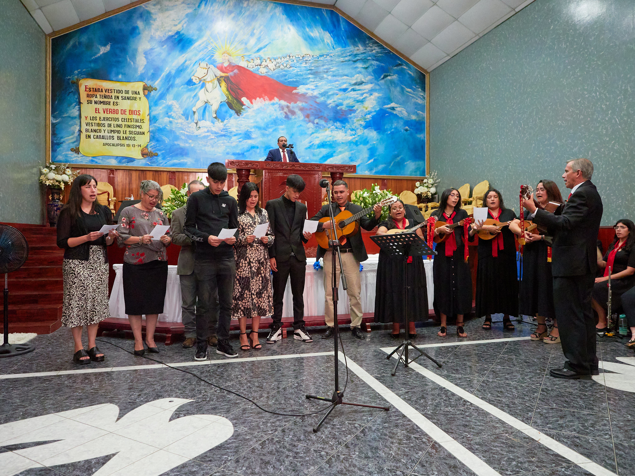 Bienvenida a nuestros Pastores y Bendición a los Estudiantes