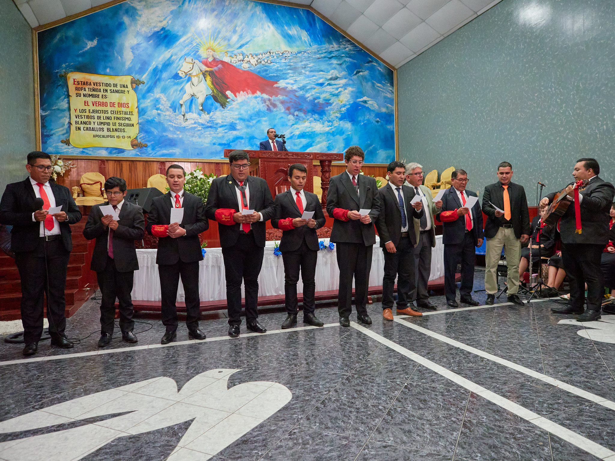 Bienvenida a nuestros Pastores y Bendición a los Estudiantes