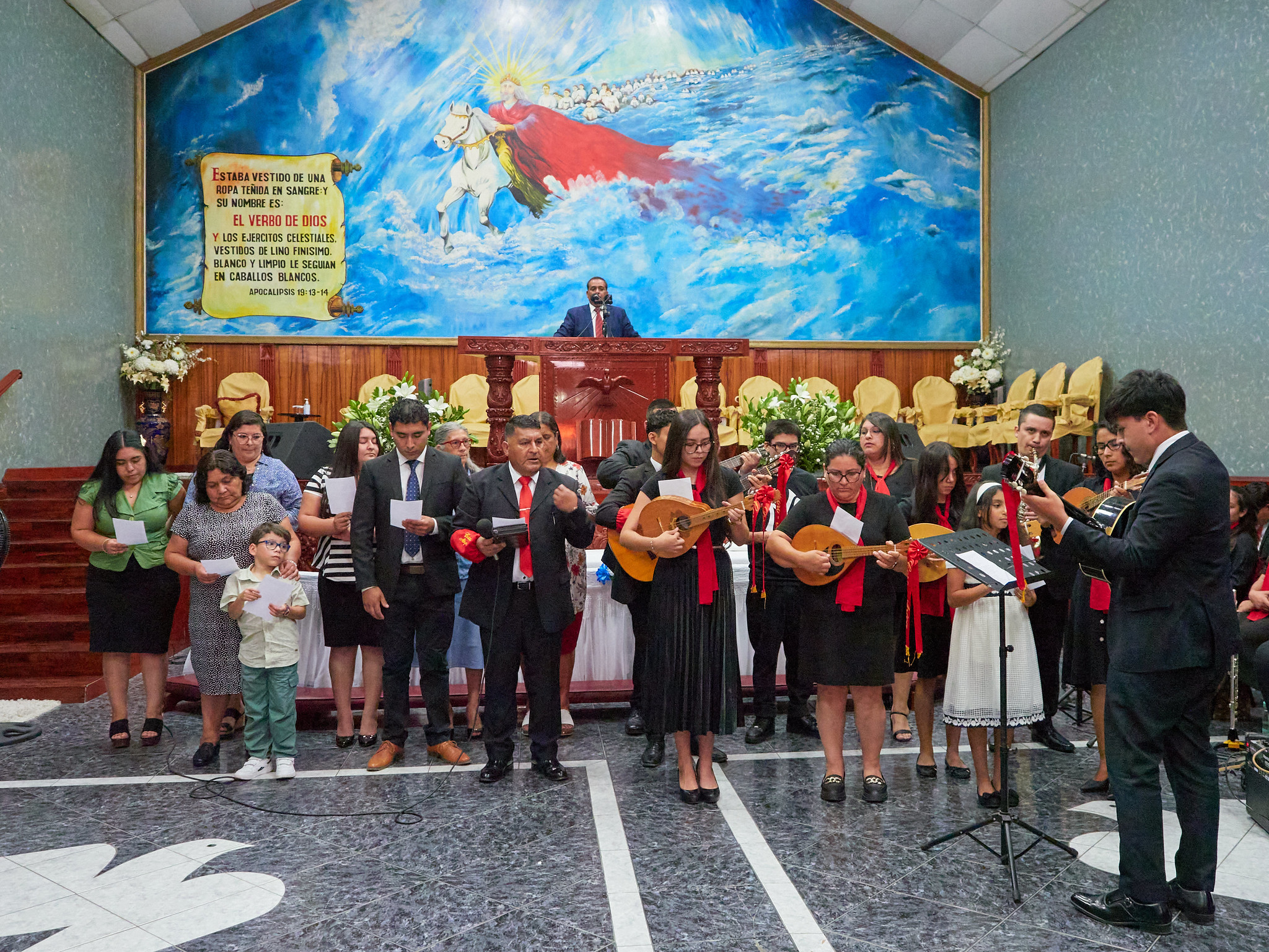 Bienvenida a nuestros Pastores y Bendición a los Estudiantes