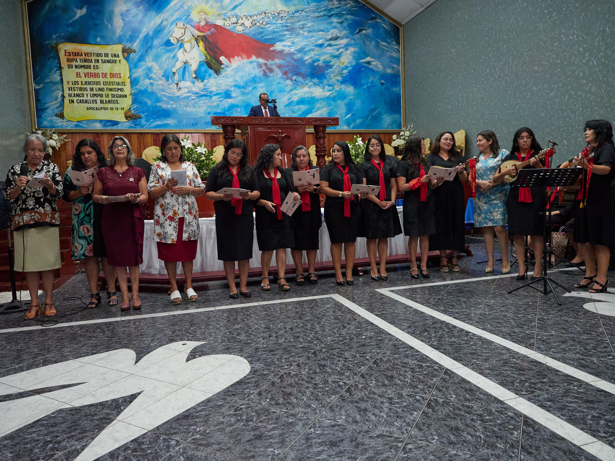 Bienvenida a nuestros Pastores y Bendición a los Estudiantes