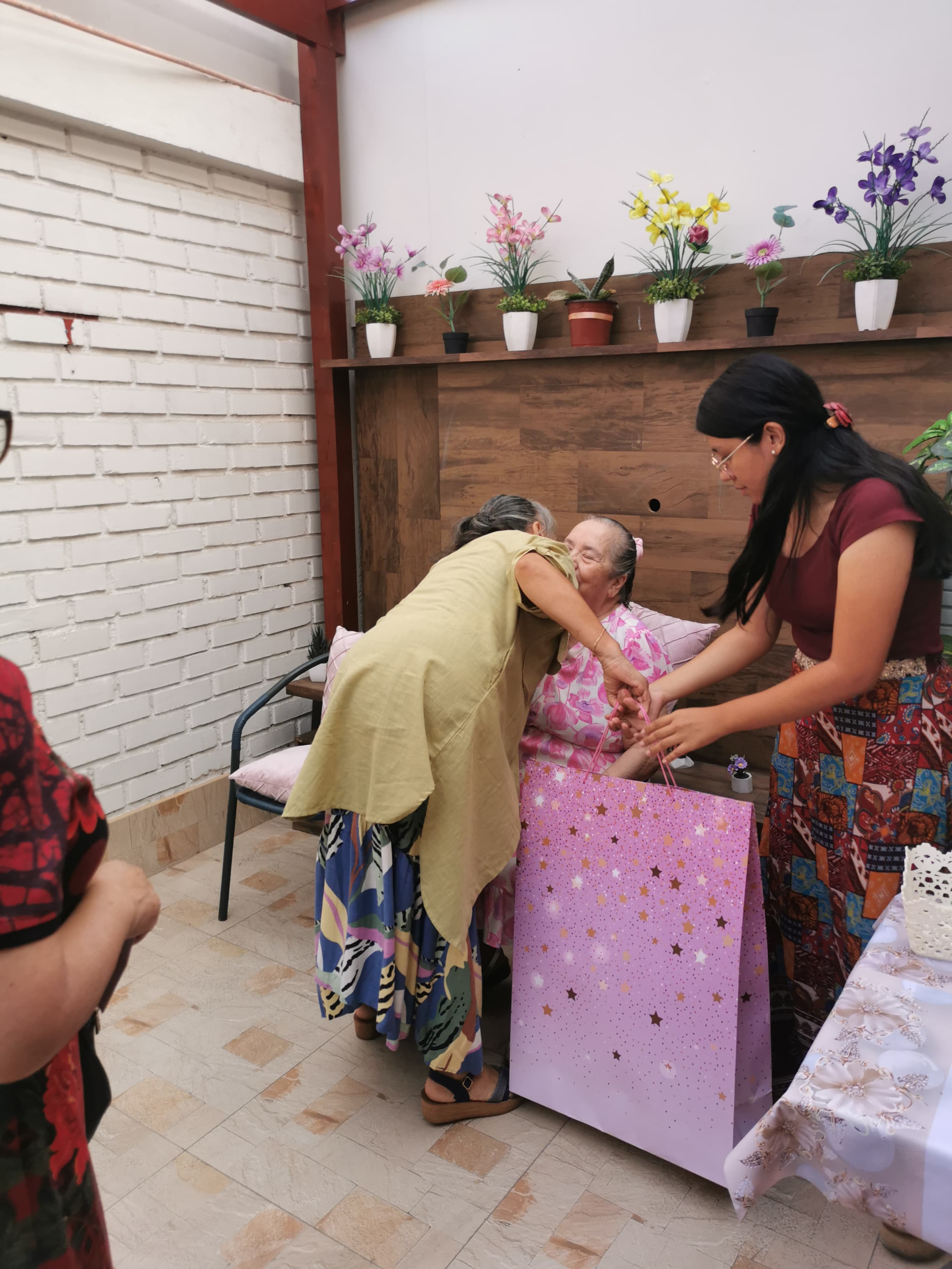 Cumpleaños de nuestra Pastora Elisabeth Alvarado