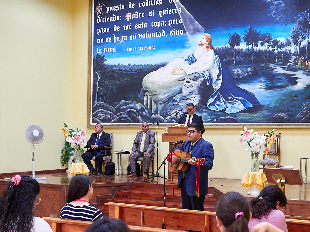 Visita Pastoral de Lima Peru – Local Los Industriales